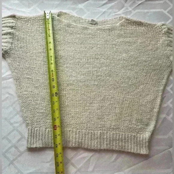 Melrose size small sweater cream open knit - Picture 6 of 7